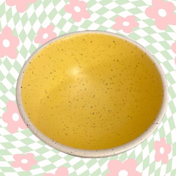 Rae Dunn JELLY BEANS Speckled Bowl Yellow Interior New - Picture 2 of 2